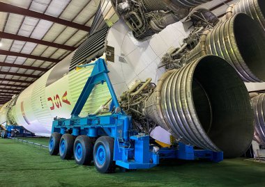 Houston Nasa Görev Kontrol Merkezi Müzesi Gemini, Apollo ve Mekik dönemlerinde kullanılan uzay eserleri. NASA Johnson Uzay Merkezi