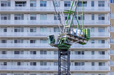 Lüks dairenin kalbinde inşa edilmesi mi? Şehir merkezinde lüks bir yerde..