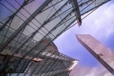 Las Vegas Kumarhane Bölgesi lüks oteller, kumarhaneler ve ünlü turistik merkezlerle dolu..