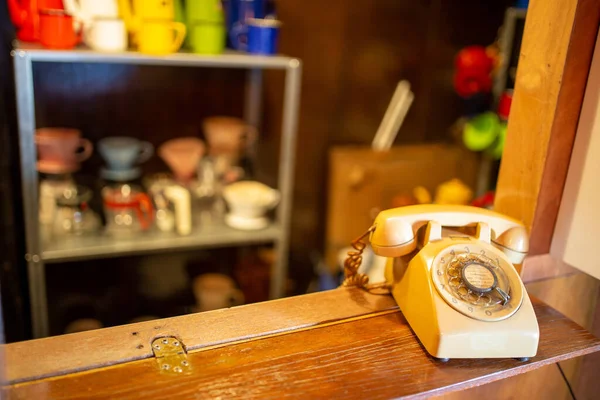 Retrotelefon Inne Mataffären — Stockfoto