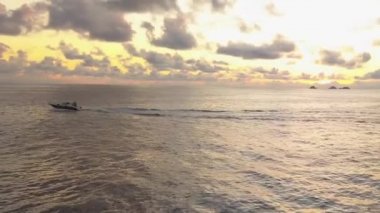 Rio De Janeiro, Ipanema Sahili 'nden Suyun ve Günbatımının Hava Görüntüsü