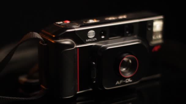 Minolta AF-DL Vintage Photo Camera From 1980s, Spinning Close Up — Stock Video