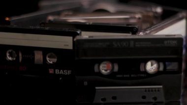 1980 'lerin ses kasetleri, farklı markalar, yakın çekim kasetleri.