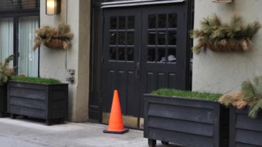 Covid-19 Virüs Salgını ve Karantina sırasında ABD 'deki Kapalı Restoran Kapıları