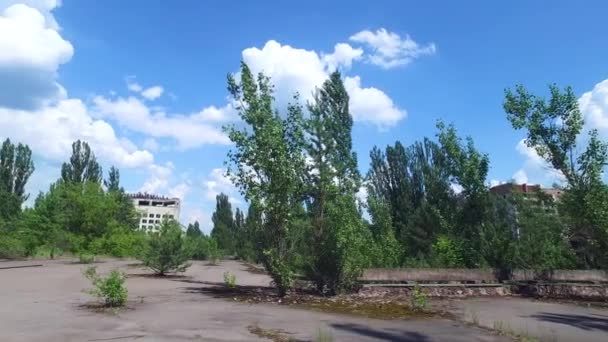 Abbandonato Pripyat City Center, Chernobyl Exclusion Zone, Ucraina, Centro città — Video Stock