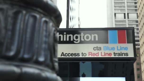 Chicago USA CTA Washington Subway Blue Line Station Sign Slow Motion — Stock Video