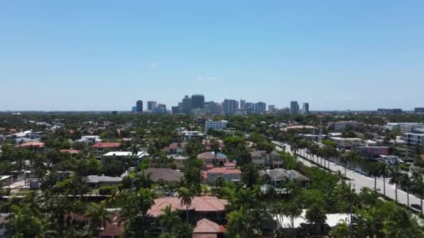 Drone Aerial, Fort Lauderdale Downtown e edifícios de luxo, Las Olas Boulevard — Vídeo de Stock