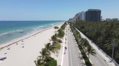 Fort Lauderdale Plajı, Florida, ABD, Rıhtım ve Yol Trafiği Hava Manzarası