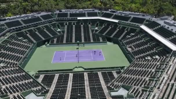 Aerial View of Crandon Tennis Stadium Court at Key Biscayne, Miami, Florida USA — стокове відео