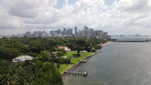 Drone Aerial View, Miami Downtown Gebouwen van Brickell Hangmat buurt — Stockvideo