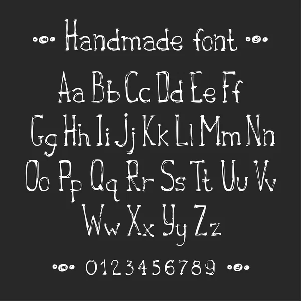 Eenvoudige zwart-wit hand getrokken lettertype. Voer abc alfabet. Vector letters en cijfers. Doodle typografische symbolen. — Stockvector