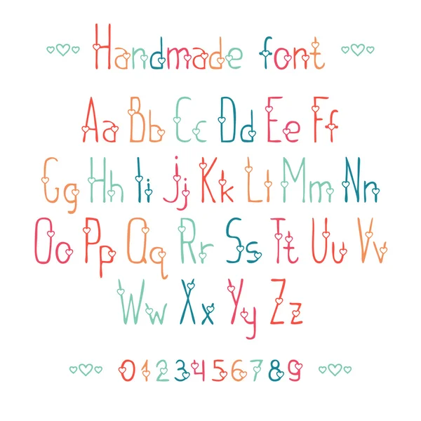 Enkel romantisk hand dras typsnitt med hjärtan. Komplett abc alfabetet uppsättning. Vector bokstäver och siffror. Doodle typografiska symboler. — Stock vektor