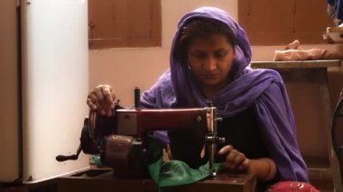 Varanasi, Hindistan, terzi iş başında