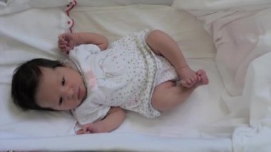 bir haftalık bebek kız