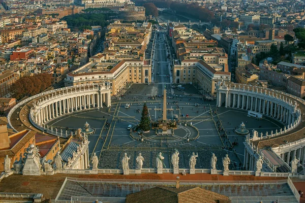 Cidade do Vaticano e Roma, Itália. Praça St. Peters — Fotografia de Stock