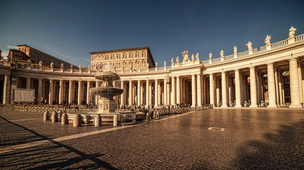 Vatikanische stadt und rom, italien: st. peters square — Stockfoto