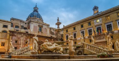Palermo, Sicilya, İtalya: Piazza Pretoria