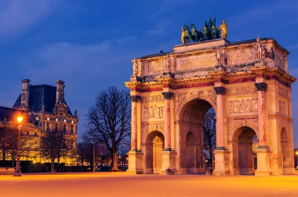 파리, 프랑스: 아크 드 Triomphe du 회전 목마 — 스톡 사진