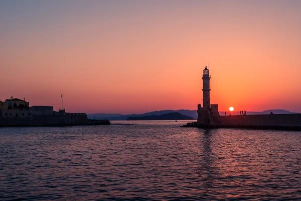 Chania, Creta, Grecia: faro nel porto veneziano — Foto Stock