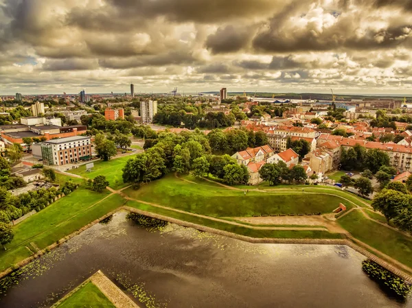 Klaipeda, Lituania: vista aérea representativa del casco antiguo — Foto de Stock