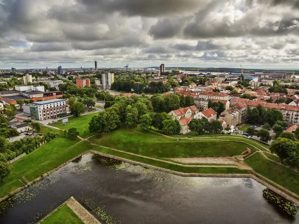 Klaipeda, Litauen: repräsentative Luftaufnahme der Altstadt — Stockfoto