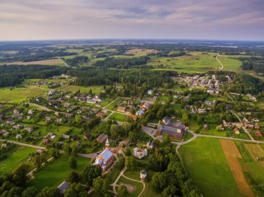 Kernave, Litvanya 'nın tarihi başkenti, hava manzaralı.
