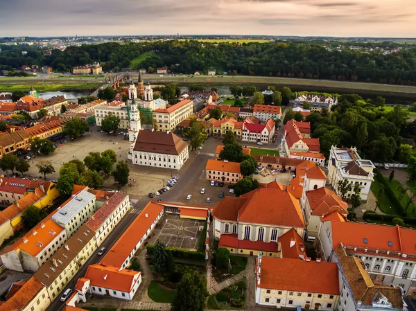 Kaunas, Lithuania: вид с воздуха на Старый город — стоковое фото