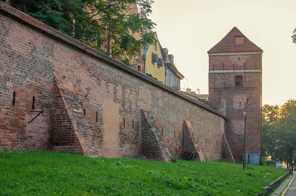 Muro defensivo (Torun, Polonia) al amanecer — Foto de Stock
