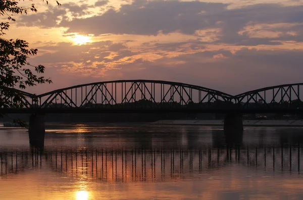 Marshall jozef pilsudski bridge (1934) i torun, Polen — Stockfoto