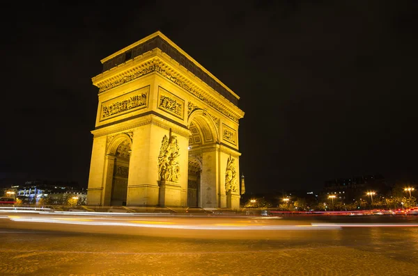 Arco del Triunfo de la Estrella (Arco del Triunfo de l 'Etoile) en París (Francia ) — Foto de Stock