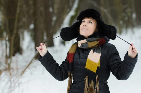 Mujer en invierno —  Fotos de Stock