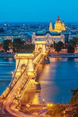 Macaristan, Budapeşte 'deki Szechenyi Zincir Köprüsü