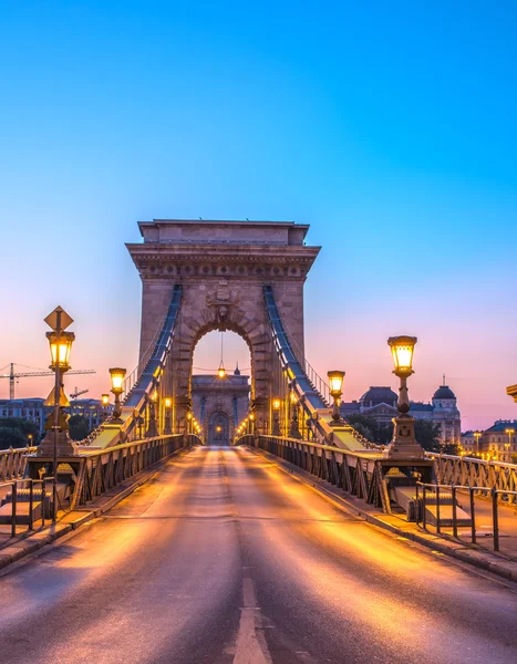 Цепной мост (Будапешт, Венгрия) ) — стоковое фото