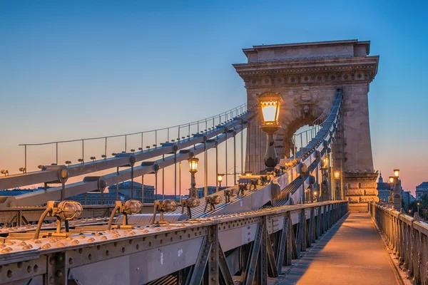 The Szechenyi Chain Bridge (Budapest, Hungary) — Stock Photo, Image