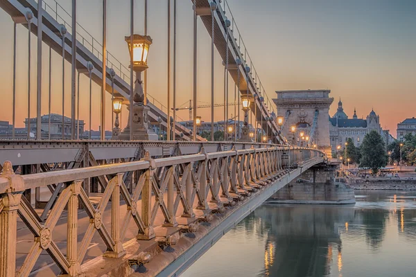 A Széchenyi Lánchíd (Budapest, Magyarország) — Stock Fotó