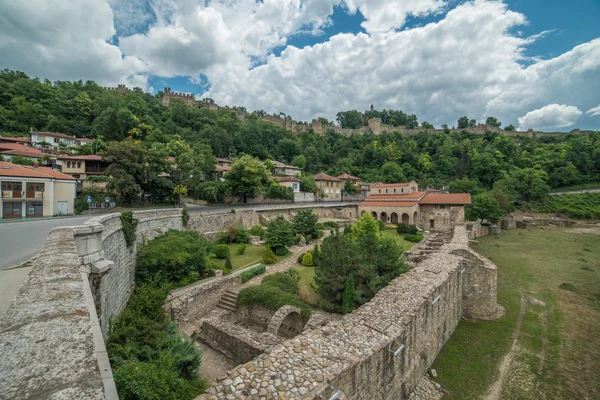 Велико-Тирново, історична столиця Болгарії — стокове фото