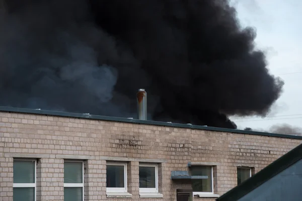 Таких пожежонебезпечних будівель — стокове фото