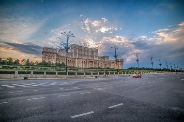 Bükreş, Romanya Parlamento Sarayı