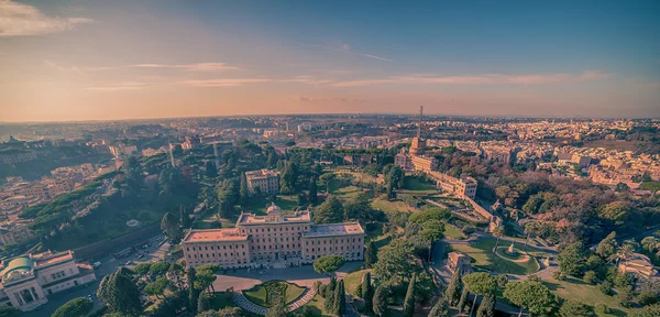 Letecký pohled na Vatikán a Řím, Itálie — Stock fotografie
