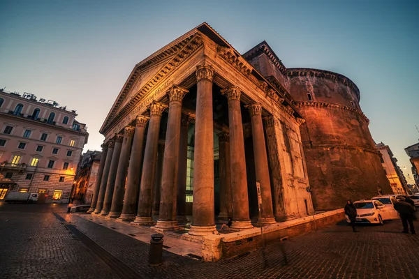 Rom, italien: trevi-brunnen, italienisch: fontana di trevi, nachts — Stockfoto