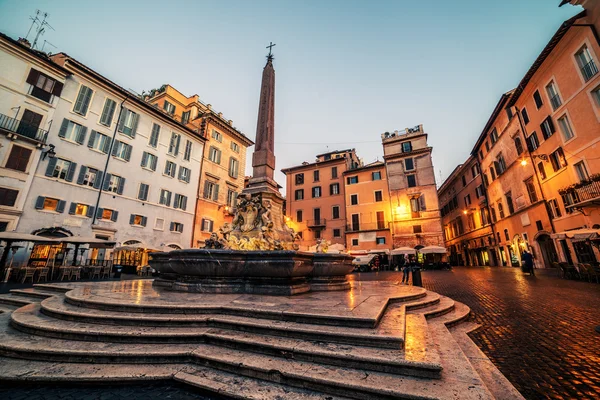 Rome, Italy: Piazza Rotonda in the morning — Stock Photo, Image