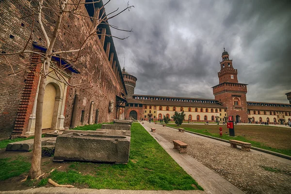 Milão, Itália: Castelo de Sforza, Castello Sforzesco — Fotografia de Stock