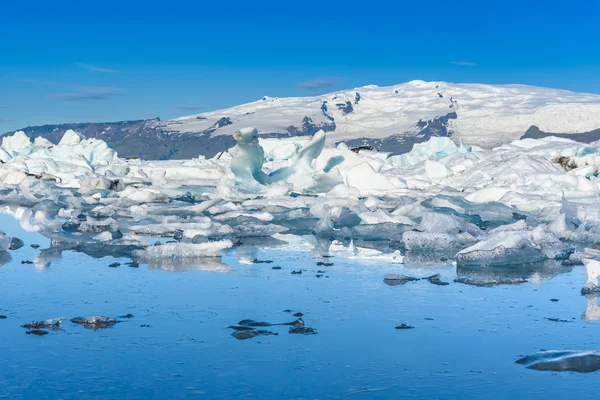 Vista panorâmica de icebergs em Glacier Lagoon, Islândia — Fotografia de Stock