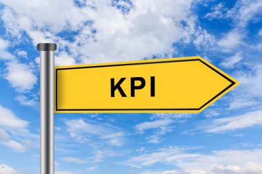 KPI veya anahtar performans göstergesi kelimelerle sarı yol işareti