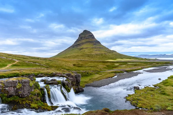 Гора Kirkjufell, Ісландія — стокове фото