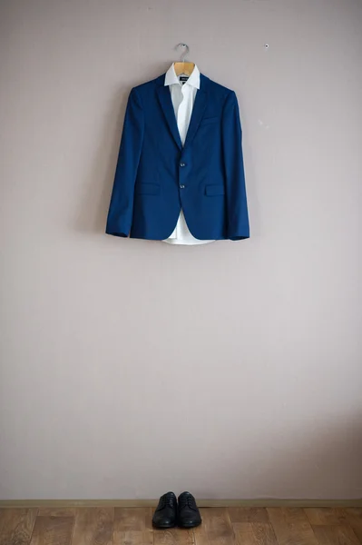 Chaqueta para hombre azul oscuro —  Fotos de Stock