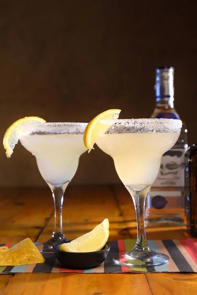Heerlijke Verfrissende Margarita Met Citroen Tequila Ijs Alcoholische Drank — Stockfoto