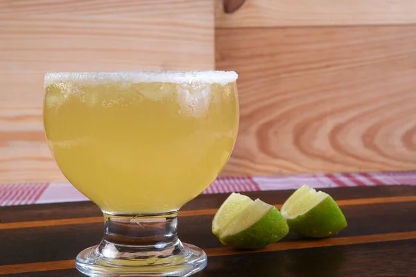 Deliciosa Refrescante Bebida Alcoólica Com Frutas Cítricas Margarita Cozumel Uma — Fotografia de Stock