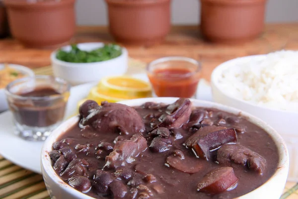 Comida Brasileira Feijoada Feita Com Feijão Carne Porco Bacon Linguiça — Fotografia de Stock