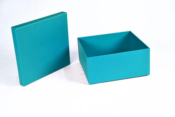 Caixa Azul Aberta Para Armazenar Presentes Utensílios Isolados Fundo Branco — Fotografia de Stock